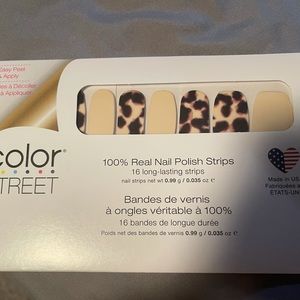 BRAND NEW Color Street Show & Shell